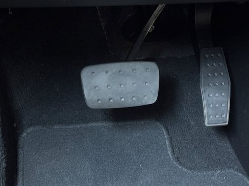 Used 2025 Chevrolet Traverse Z71 image 46