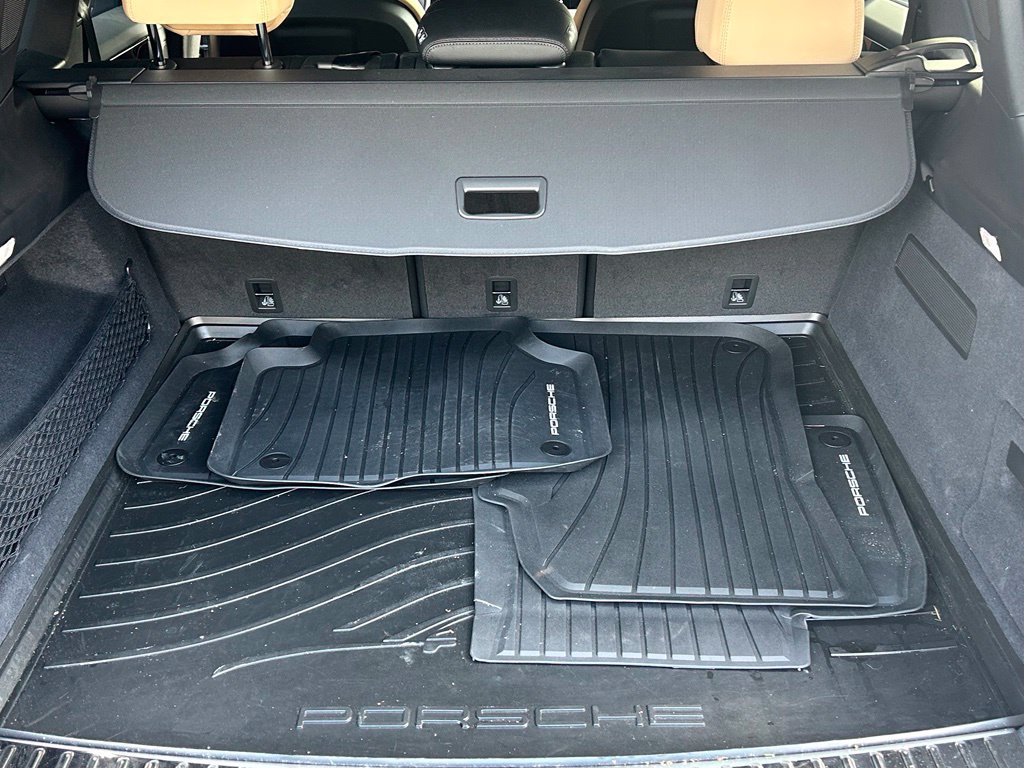 Certified 2026 Porsche Cayenne AWD/4WD image 31