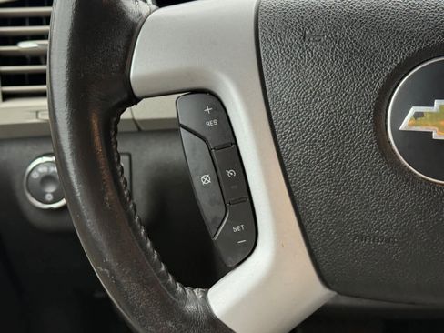 Used 2012 Chevrolet Traverse LTZ image 20