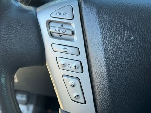 Used 2015 INFINITI QX80 2WD w/ Deluxe Technology Package image 21