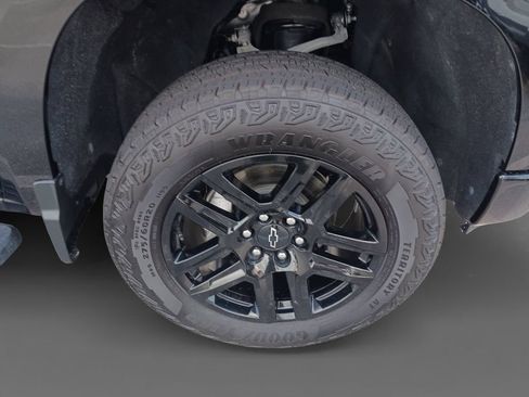 Used 2024 Chevrolet Silverado 1500 Custom Trail Boss AWD/4WD image 15