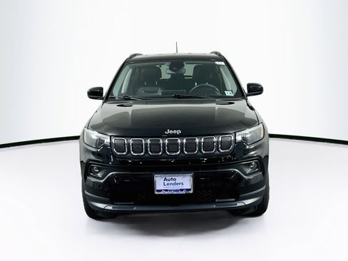 Used 2022 Jeep Compass Latitude AWD/4WD image 2