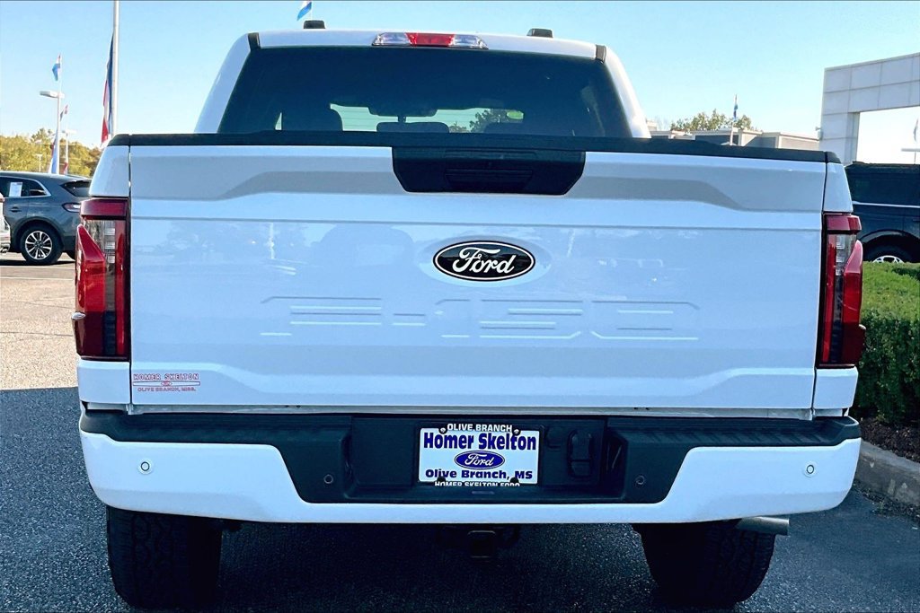 New 2026 Ford F150 XLT w/ XLT Black Appearance Package AWD/4WD image 3