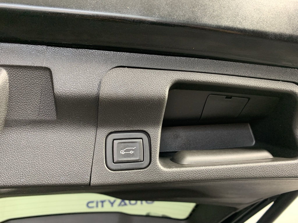 Used 2023 GMC Acadia Denali w/ Denali Technology Package FWD image 37