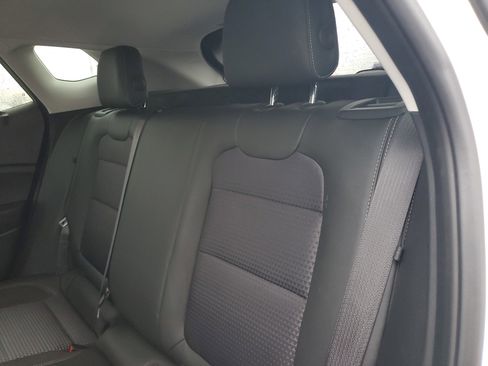 Used 2025 Chevrolet Trax LT image 13