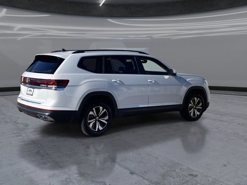 New 2026 Volkswagen Atlas SE FWD image 5