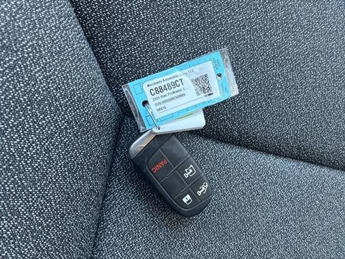 Used 2025 RAM ProMaster 2500 w/ Convenience Group image 8