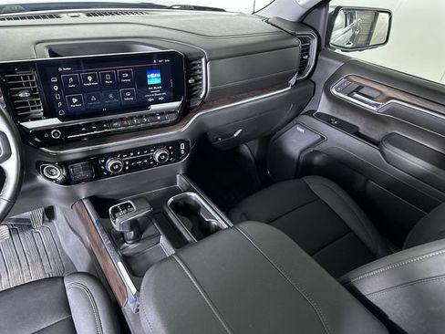 Used 2024 GMC Sierra 1500 SLT w/ SLT Premium Plus Package AWD/4WD image 36
