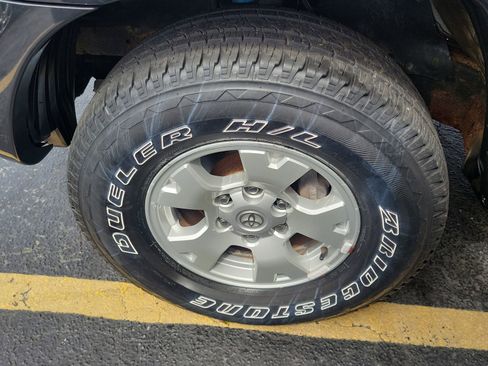 Used 2005 Toyota Tacoma 4x4 Access Cab image 11