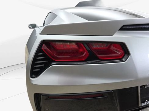Used 2017 Chevrolet Corvette Stingray Coupe RWD image 35