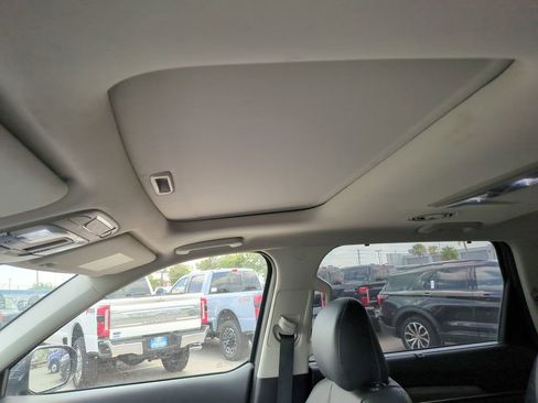 Used 2020 Kia Telluride EX w/ EX Premium Package FWD image 19