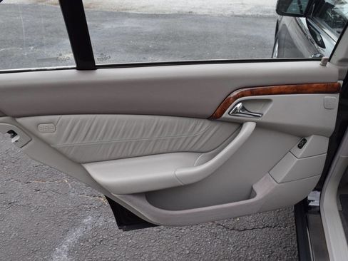Used 2001 Mercedes-Benz S 500 image 48