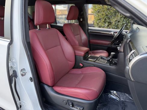 Used 2022 Lexus GX 460 Premium image 34