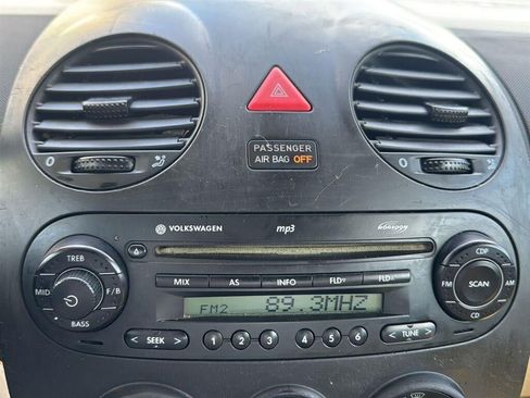 Used 2005 Volkswagen Beetle GLS FWD image 26