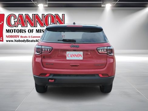 Used 2024 Jeep Compass Trailhawk image 6