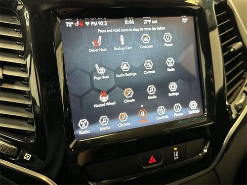 Used 2022 Jeep Cherokee Limited image 18