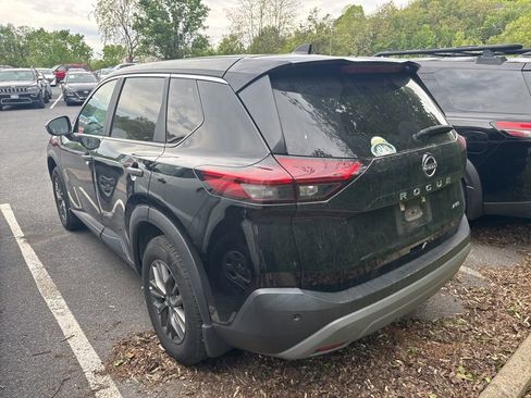 Used 2023 Nissan Rogue S AWD/4WD image 3