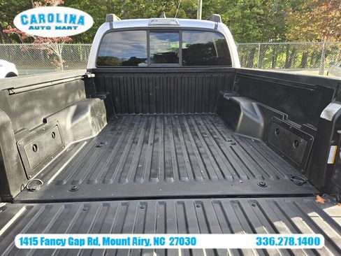 Used 2016 Toyota Tacoma SR5 w/ Towing Package RWD image 7