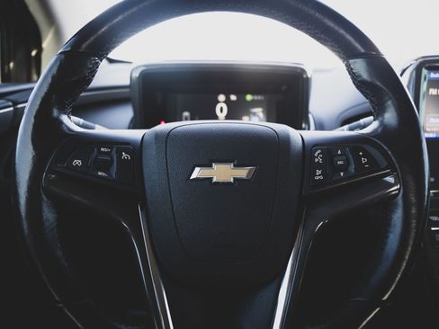 Used 2015 Chevrolet Volt Premium w/ Premium Trim Package image 19