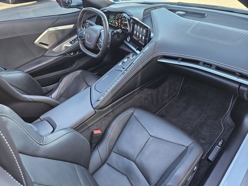 Used 2023 Chevrolet Corvette 2LT w/ Z51 Performance Package image 4