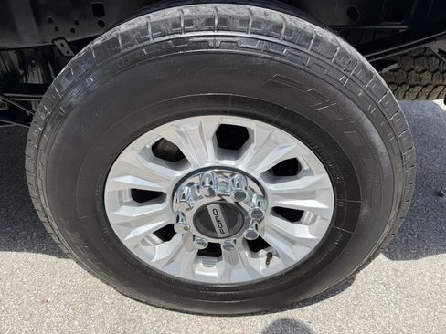 Used 2021 Ford F250 XL w/ STX Appearance Package AWD/4WD image 33
