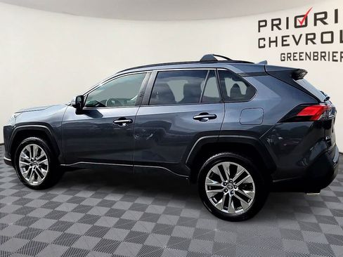 Used 2019 Toyota RAV4 XLE Premium w/ Cold Weather Package AWD/4WD image 6
