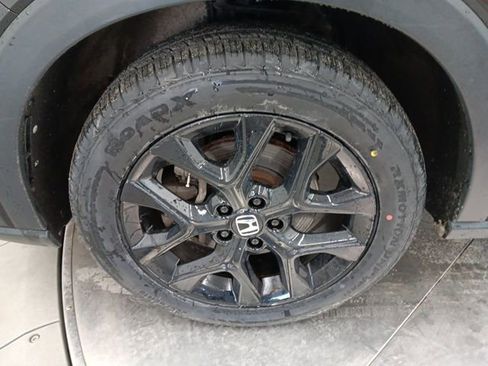 Used 2024 Honda HR-V Sport image 5