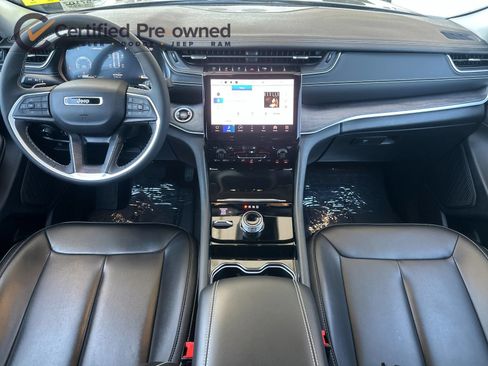 Used 2023 Jeep Grand Cherokee Limited AWD/4WD image 14