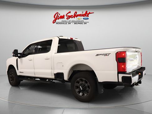 Used 2023 Ford F250 Lariat w/ Lariat Ultimate Package AWD/4WD image 4
