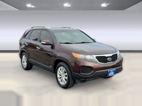 Used 2012 Kia Sorento LX image 7