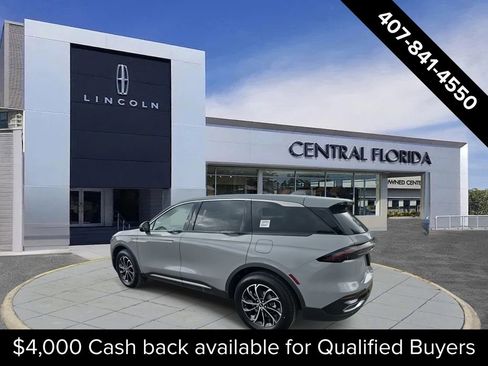 New 2026 Lincoln Nautilus Premier image 5