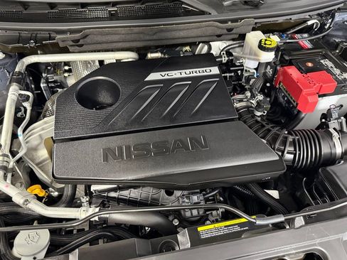 Used 2023 Nissan Rogue S image 31