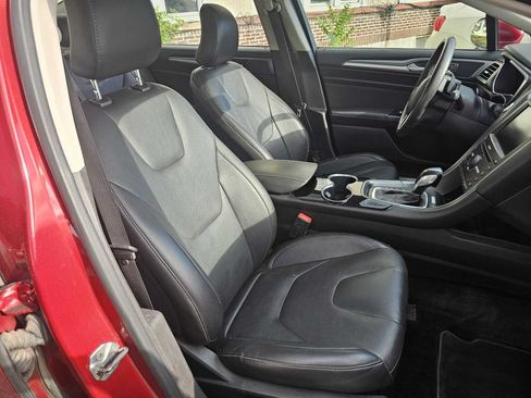 Used 2016 Ford Fusion Titanium FWD image 7