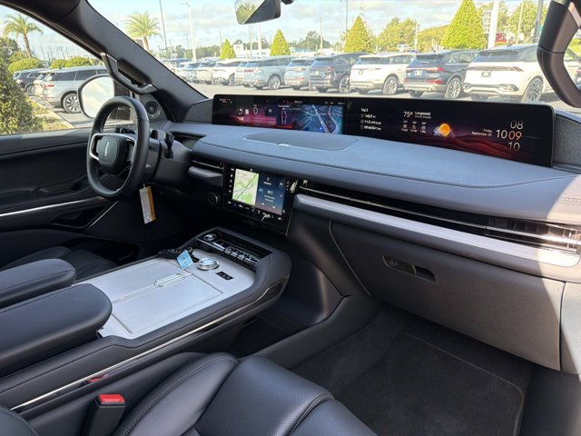 New 2027 Lincoln Navigator Reserve w/ Jet Appearance Package AWD/4WD image 18