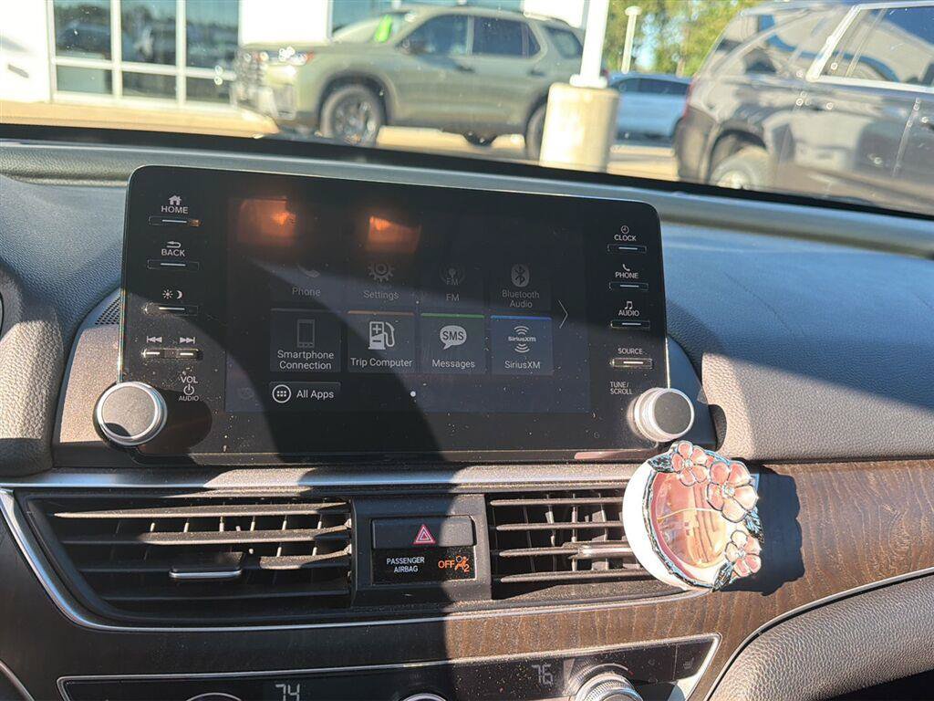 Used 2019 Honda Accord EX image 15
