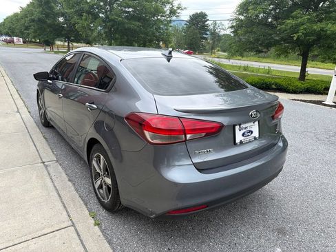 Used 2018 Kia Forte S FWD image 5