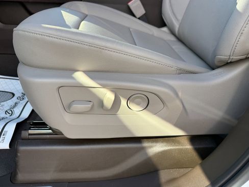 New 2026 GMC Sierra 1500 SLT w/ SLT Premium Package image 24