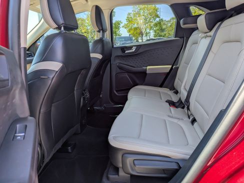 Used 2020 Ford Escape SEL image 15