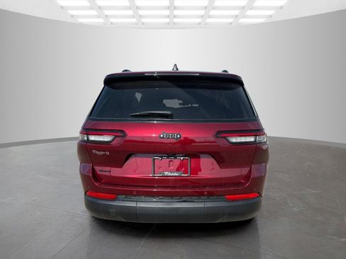 New 2025 Jeep Grand Cherokee L Laredo AWD/4WD image 4
