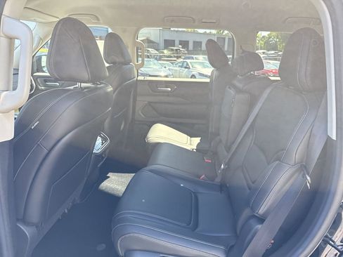 New 2025 Nissan Armada SV AWD/4WD image 16