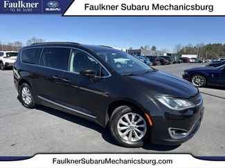 Used 2017 Chrysler Pacifica Touring-L video 1