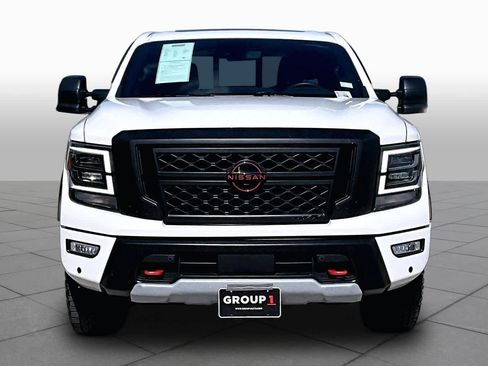 Used 2024 Nissan Titan PRO-4X w/ Pro-4x Convenience Package AWD/4WD image 4