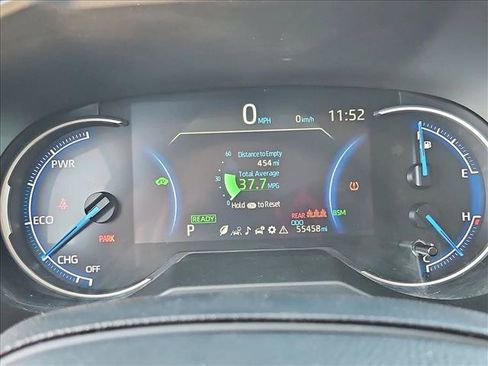 Used 2025 Toyota RAV4 XLE AWD/4WD image 14
