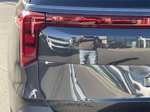 New 2026 Kia Carnival SX image 15