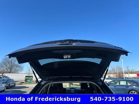 Used 2023 Ford Edge SE w/ Black Appearance Package image 25