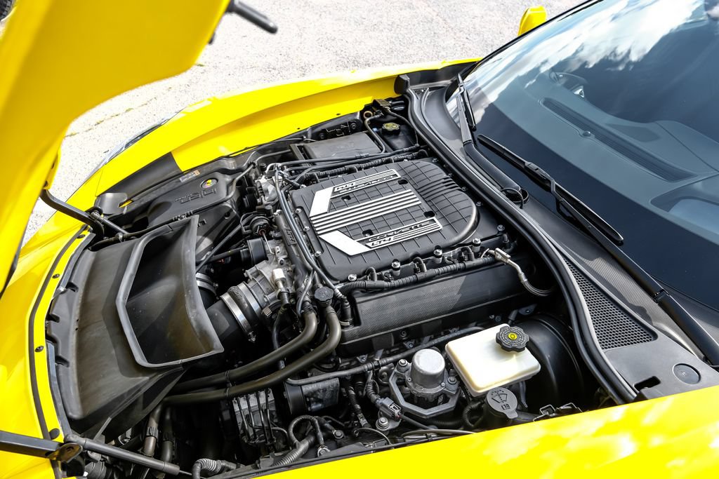 Used 2015 Chevrolet Corvette Z06 w/ 2LZ Preferred Equipment Group RWD image 55