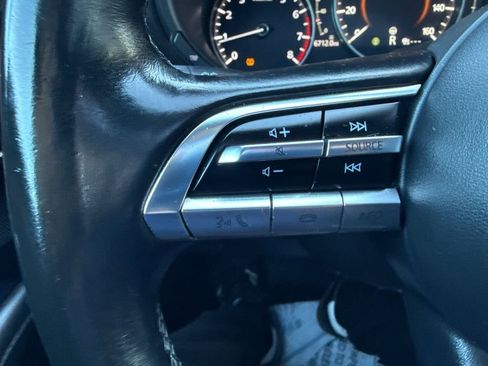Used 2021 MAZDA MAZDA3 Hatchback w/Premium Plus Pkg image 24