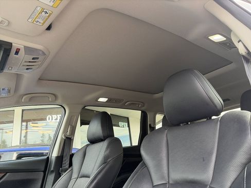 Used 2022 Subaru Ascent Touring w/ Popular Package #2A AWD/4WD image 33
