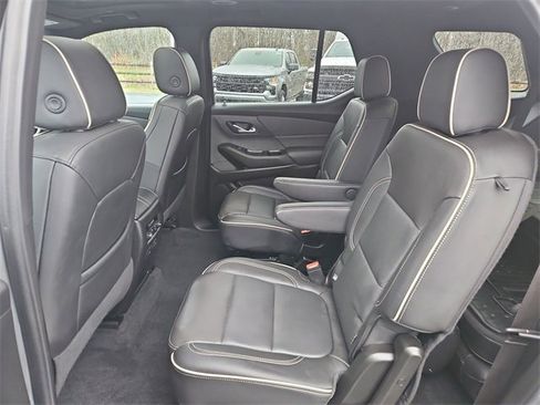 Certified 2023 Chevrolet Traverse Premier w/ LPO, Floor Liner Package image 26