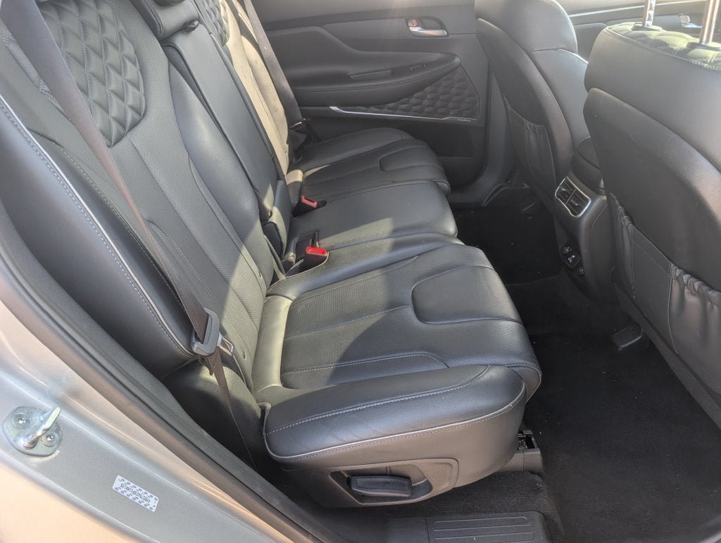 Used 2023 Hyundai Santa Fe Limited AWD/4WD image 4